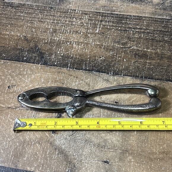 Vintage Silea Silver Tone Metal Nutcracker Nut Cracker Squirrel Nutcrackers - Picture 5 of 5